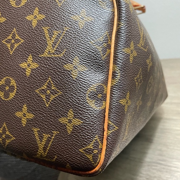 Louis Vuitton Speedy 30 - Picture 11 of 15